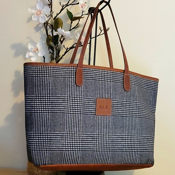 Barrington Handbags - Barrington Houndstooth tote Bag!